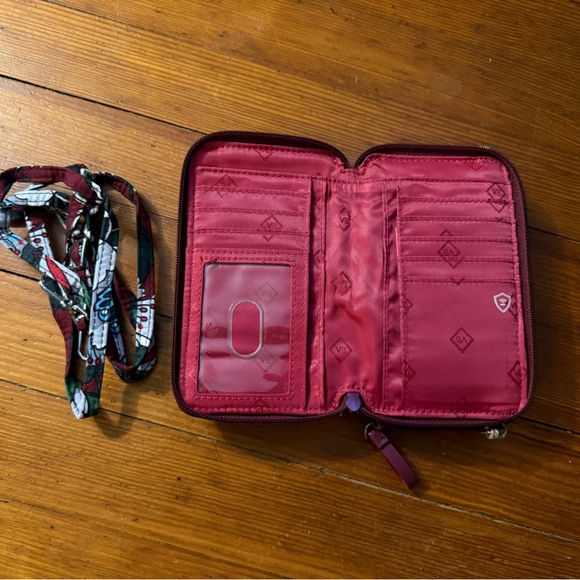 Vera Bradley Red and Green Floral Wristlet Clutch - Picture 4 of 4